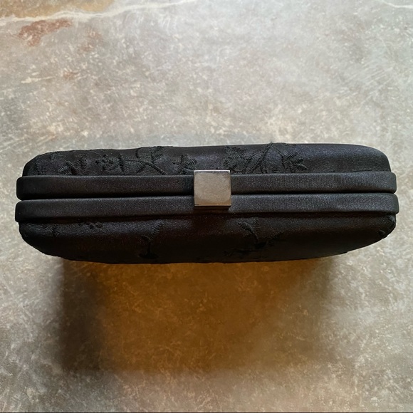 Vintage 80s Enzo Angiolini Floral Embroidered Black Satin Clutch Bag - Picture 5 of 11